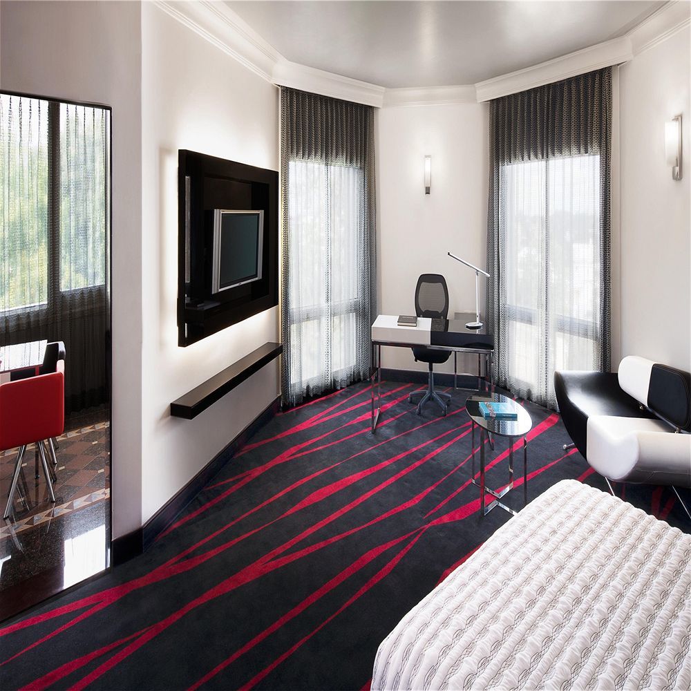 Le Meridien Bangalore Exterior photo