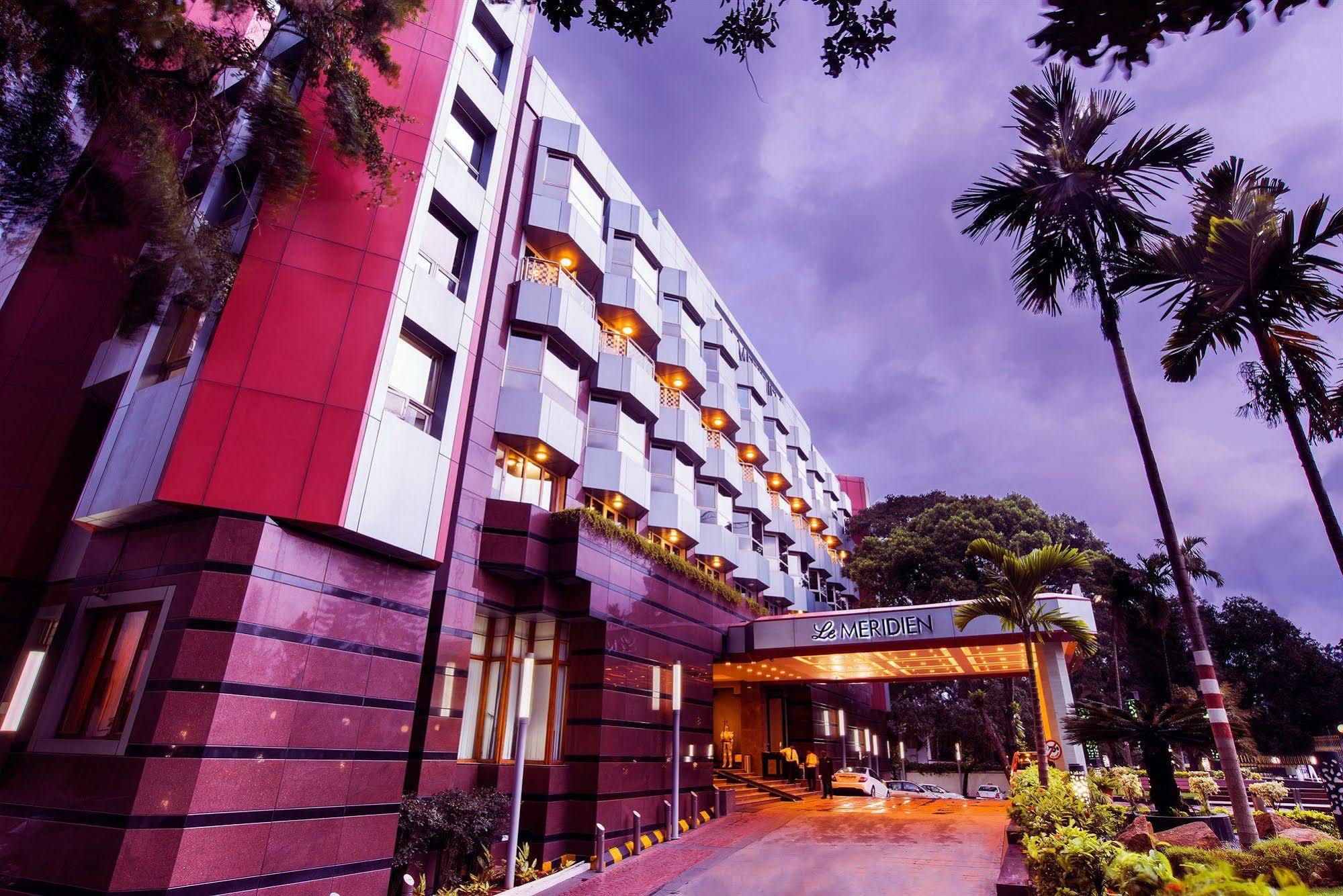 Le Meridien Bangalore Exterior photo